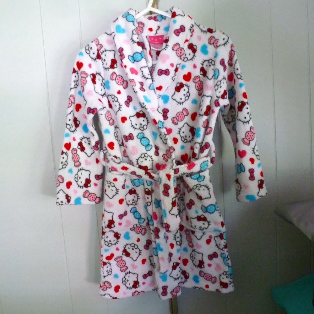 Sale! Hello Kitty Little Girls Plush Robe Size Small